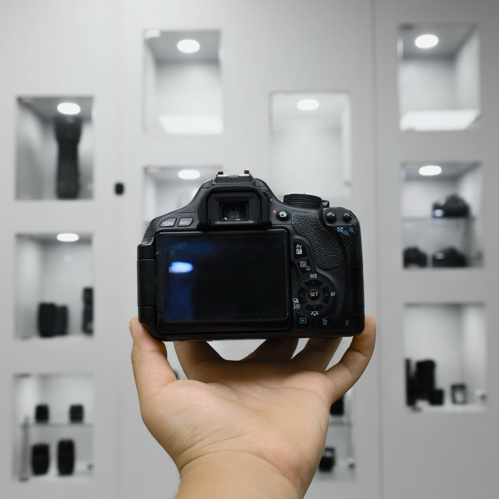 Canon 600D Body Only - Image 3