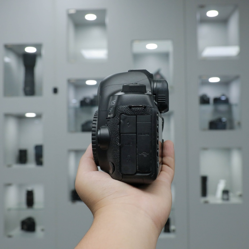 Canon 5D Mark IV - Image 4