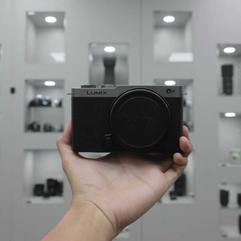 Panasonic Lumix DC-S9H Mirrorless