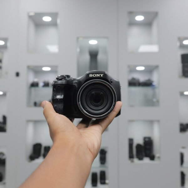 Sony DSC-H200 Prosummer Camera