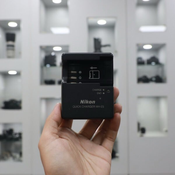 Charger Nikon MH-23 Nikon EN-EL9A For