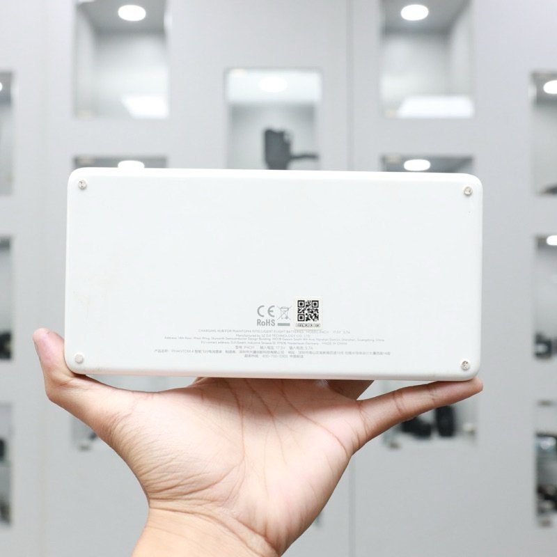 Charger hub for DJI Phantom 4 Series