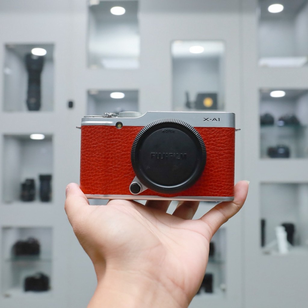 Fujifilm X-A1 Mirrorless Camera
