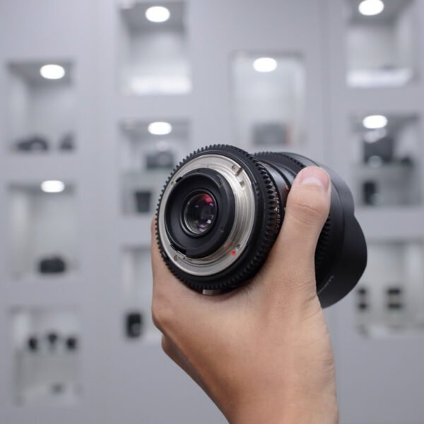 Samyang 14mm F/T3.1 Unc II